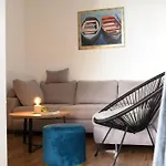 Apartment Lavica Mare Retreat - Modern Near Le Meridien Podstrana
